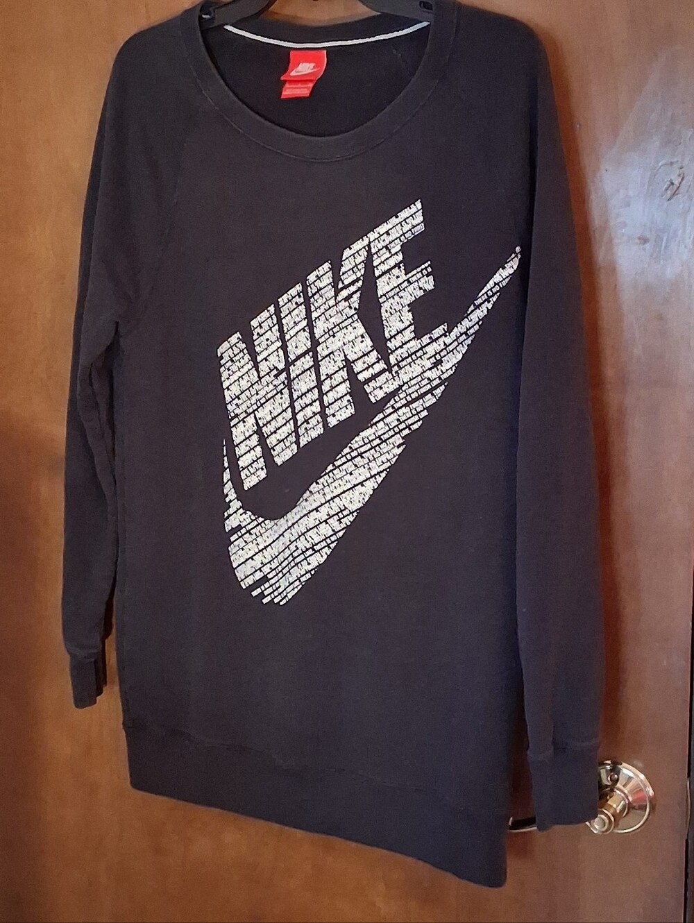 Nike Womens Rally BF Sweatshirt Small Black There Is No Finish Line Swoosh Graph